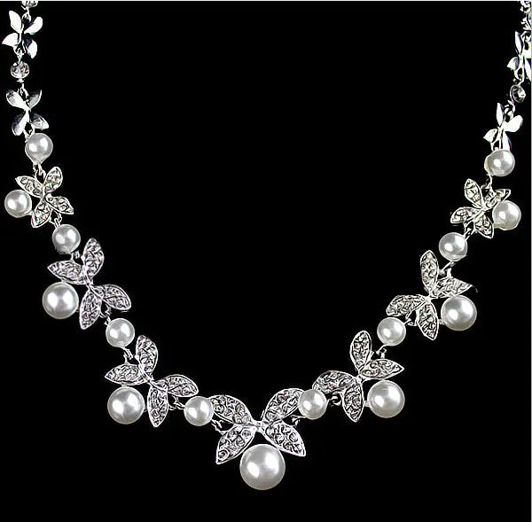 Bridal Jewelry Set with Pearl and Diamond Leaf Design